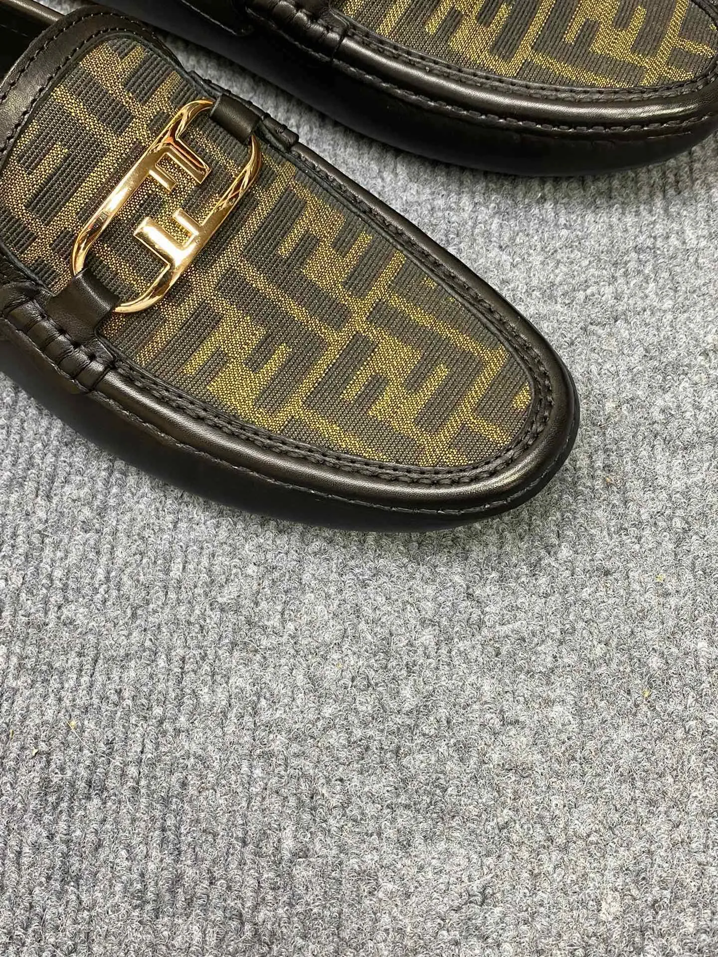 Men's Men's Shoes Men's Men's Shoes 💰700FENDI Fendi Men's Shoes are breathable and comfortable. Original development. Counters copy one to one. Imported cowhide. Niuri. 38 to 44. (can be ordered at 45.46. No returns or exchanges)